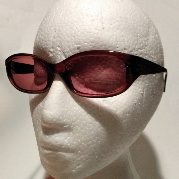 NEW Benetton Vintage Oval Women's Sunglass - Picture 8 of 12